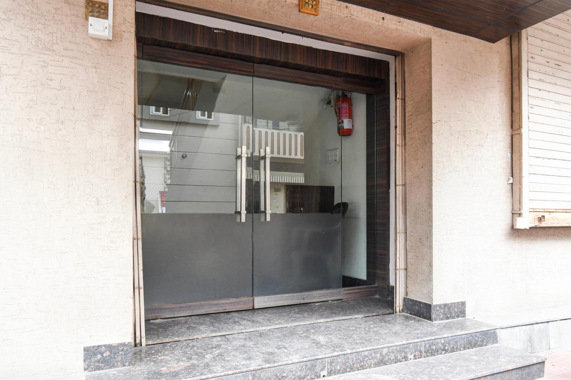 Super Townhouse Harmu Road Formerly Elite City Ράντσι Εξωτερικό φωτογραφία