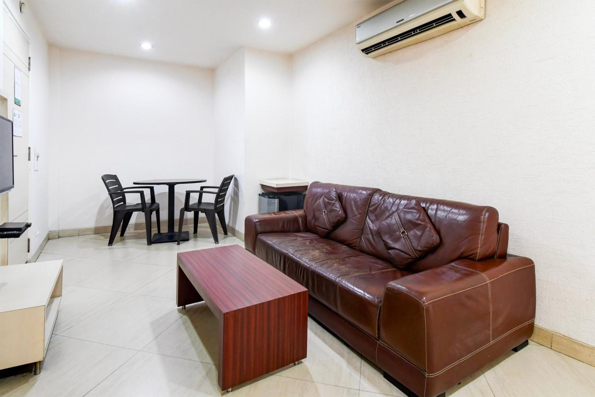 Super Townhouse Harmu Road Formerly Elite City Ράντσι Εξωτερικό φωτογραφία