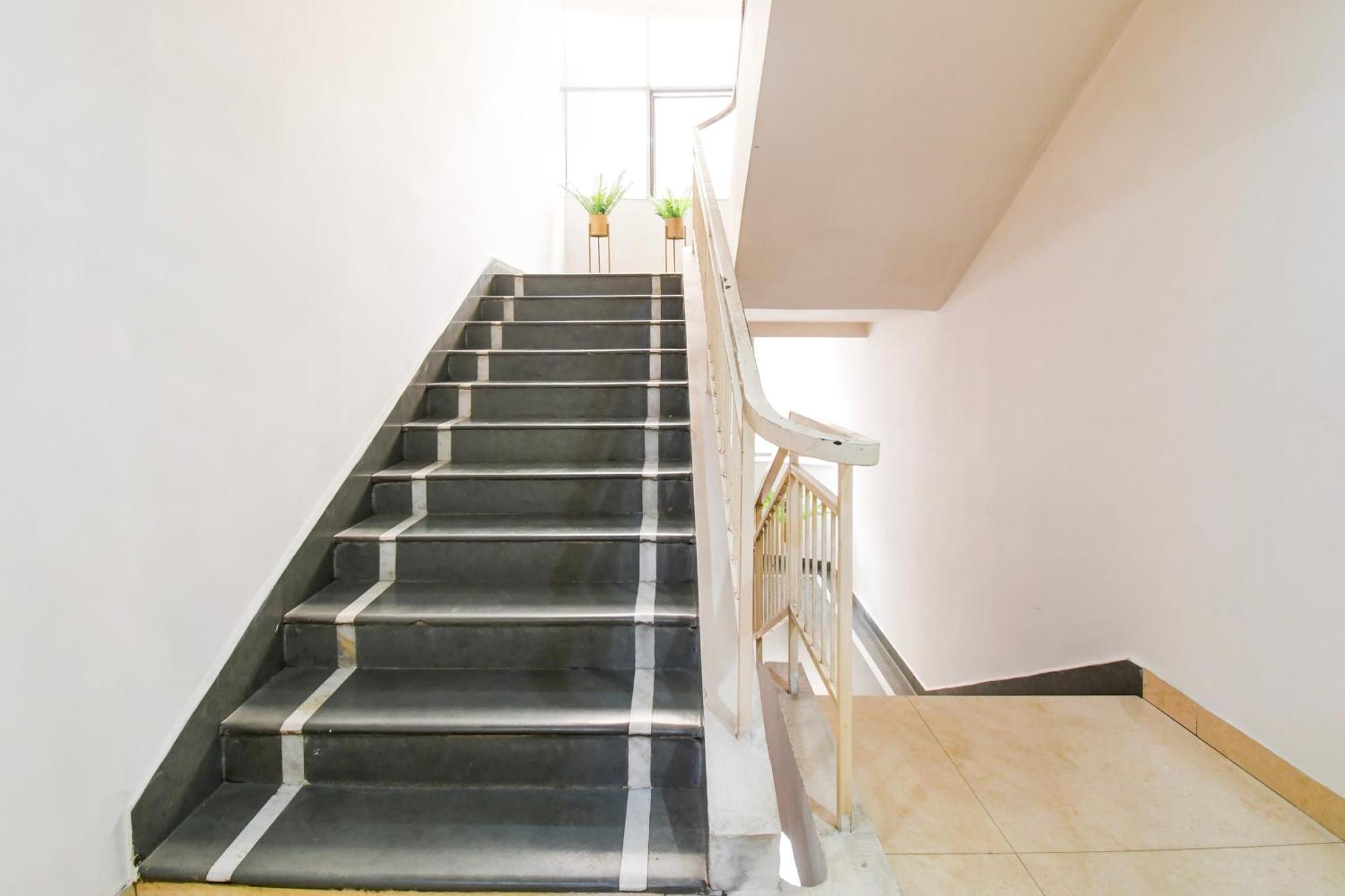 Super Townhouse Harmu Road Formerly Elite City Ράντσι Εξωτερικό φωτογραφία
